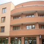 Hotel Gelov 3*
